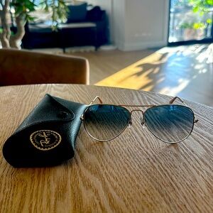 Ray-Ban original aviator light blue gradient lens sunglasses